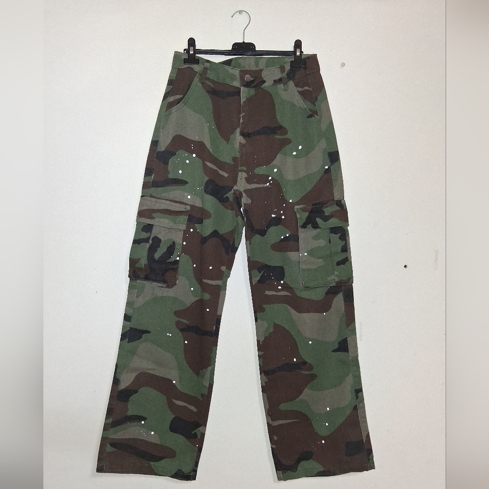 NWOT SHEIN Camouflage Cargo Pants